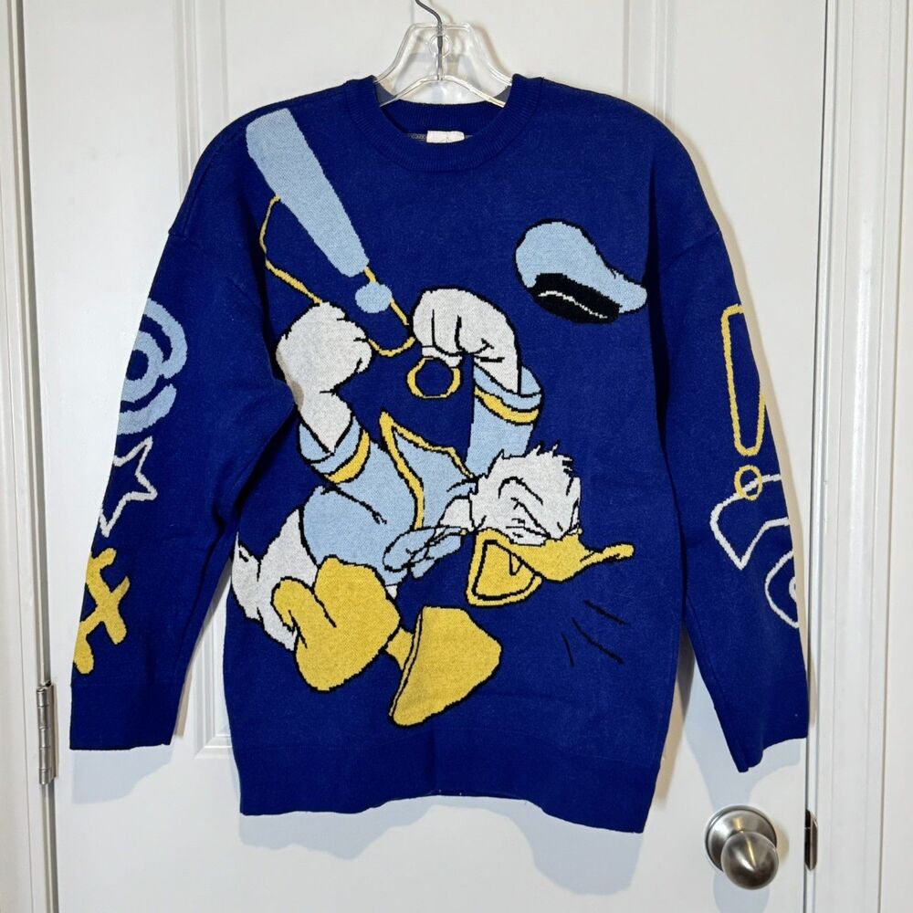 Disney Donald Duck Blue Knit Sweater Women’s Large Sword Armor Graphic